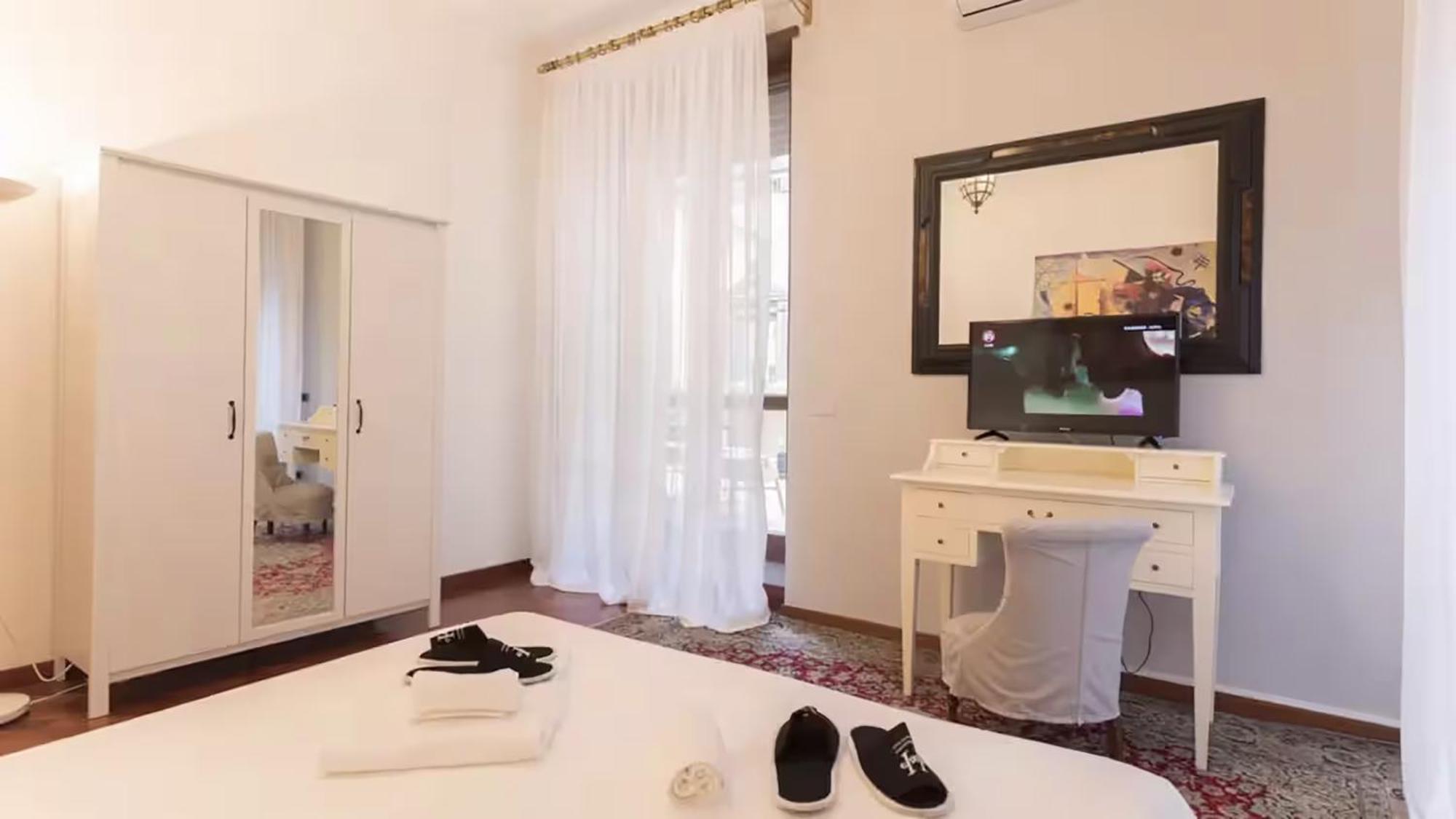 Classbnb - Two Apartments 400 Meters From The Duomo Milan Exterior photo