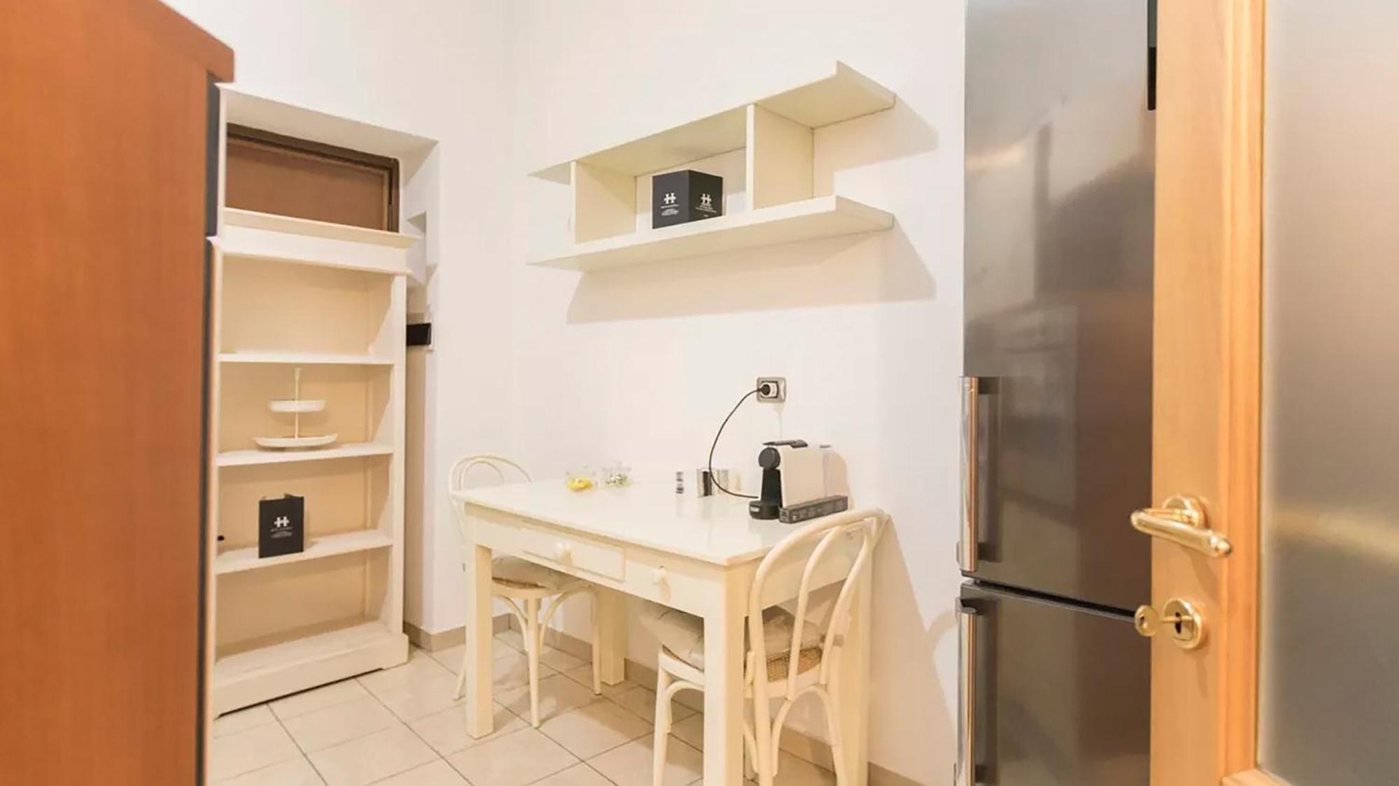 Classbnb - Two Apartments 400 Meters From The Duomo Milan Exterior photo